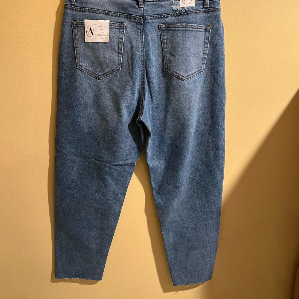 Angel Mom Jeans - Picture 4 of 5
